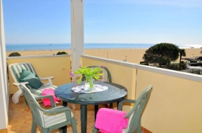 Enjoy a charming sea view studio apartment